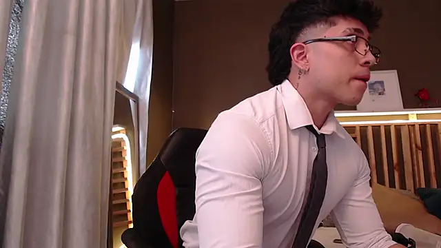 Snapshot of PaulEvens chatting on September 25, 2025, 2:01 pm PaulEvens online show from September 25, 2025, 2:01 pm