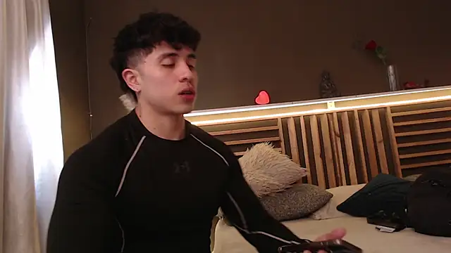 Snapshot of PaulEvens chatting on November 29, 2025, 1:22 pm PaulEvens online show from November 29, 2025, 1:22 pm