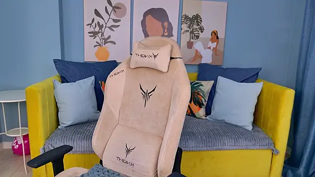 SweetyLicky online show from January 17, 2026, 4:10 pm