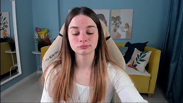 Snapshot of SweetyLicky chatting on September 9, 2025, 2:37 pm SweetyLicky online show from September 9, 2025, 2:37 pm