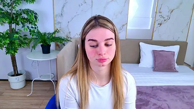 SweetyLicky online show from February 27, 2026, 4:07 pm