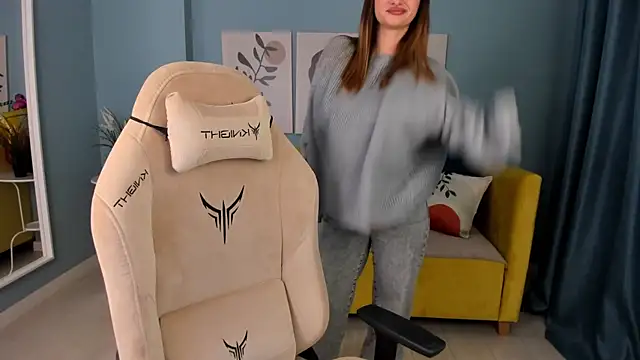 Snapshot of SweetyLicky chatting on September 19, 2025, 4:11 pm SweetyLicky online show from September 19, 2025, 4:11 pm