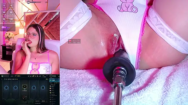 ViviLove  online show from September 14, 2025, 2:17 pm