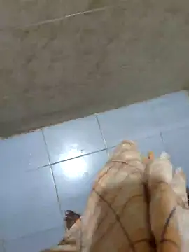 Corporatecouple online show from November 10, 2025, 2:33 pm