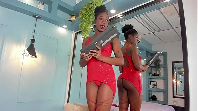 MichellePose online show from November 15, 2025, 9:13 am