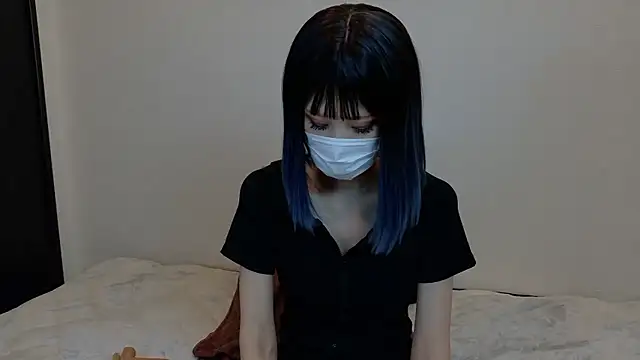 sarina at online show from October 11, 2025, 7:31 am