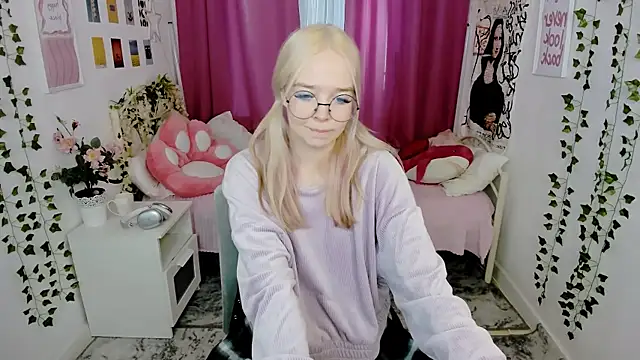 BellaMontgomery online show from March 20, 2026, 11:55 am