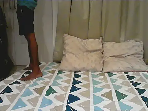 Snapshot of horny__couple_ chatting on September 8, 2025, 4:50 pm horny couple online show from September 8, 2025, 4:50 pm