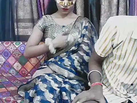 Snapshot of horny__couple_ chatting on October 4, 2025, 7:54 am horny couple online show from October 4, 2025, 7:54 am