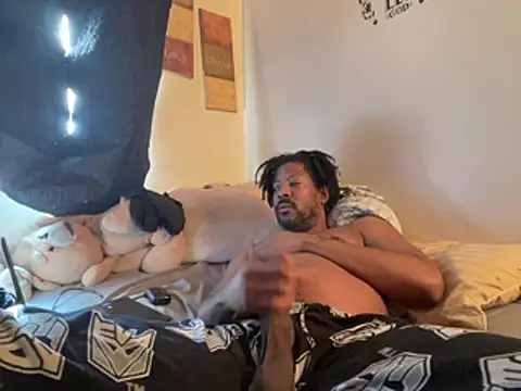 viceutk1 online show from February 25, 2026, 5:57 pm