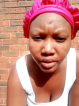 CouplesX96xx online show from September 30, 2025, 1:17 pm