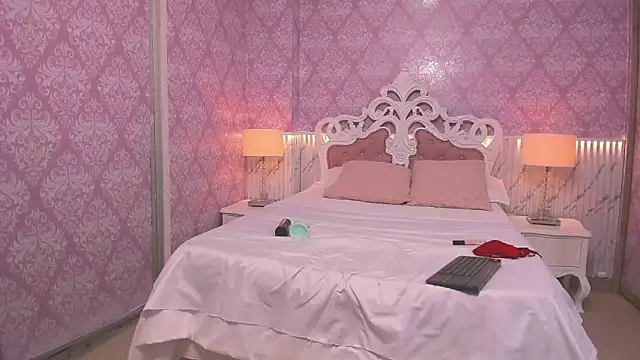 Snapshot of BabyAngel18_ chatting on September 18, 2025, 11:57 am BabyAngel18 online show from September 18, 2025, 11:57 am