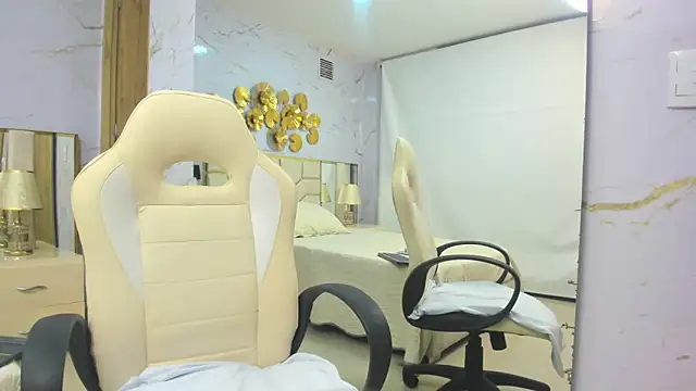 Snapshot of BabyAngel18_ chatting on October 30, 2025, 3:16 am BabyAngel18 online show from October 30, 2025, 3:16 am