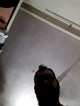 Hot-boy077 online show from February 12, 2026, 6:29 pm