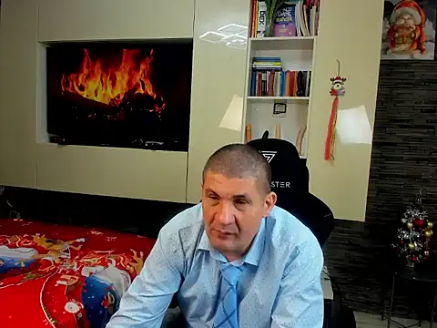 SpartacusDaddy48 online show from January 12, 2026, 1:18 pm