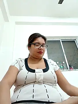 Elie couple143 online show from November 29, 2025, 12:00 am