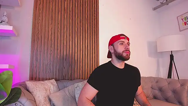 Maximo Wolff online show from April 20, 2026, 9:38 pm