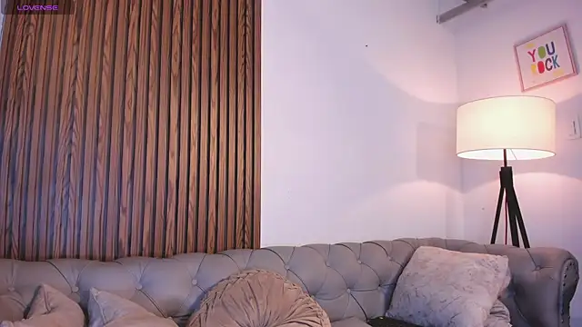 Maximo Wolff online show from April 14, 2026, 8:03 pm