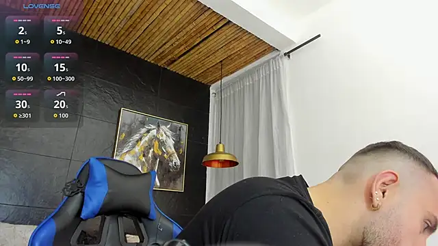 Maximo Wolff online show from October 25, 2025, 11:49 pm