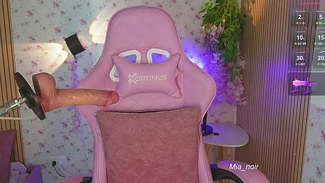 mia noir online show from April 8, 2026, 4:36 am