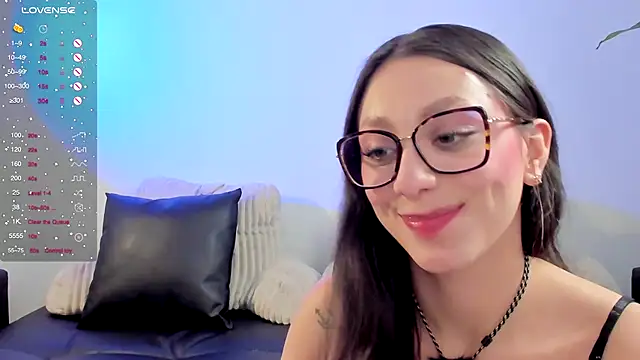 Snapshot of Scarlett_Jackson2 chatting on December 2, 2025, 3:19 am Scarlett Jackson2 online show from December 2, 2025, 3:19 am