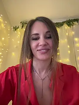 LucieMack online show from March 1, 2026, 7:25 pm