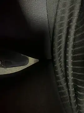 HiddenHoneyLDN online show from September 26, 2025, 9:38 am