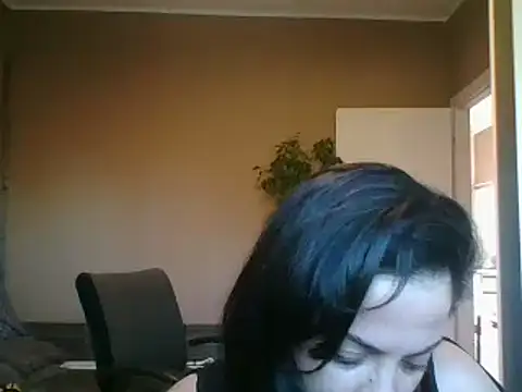 ITALIANASISIXX online show from April 23, 2026, 4:52 pm