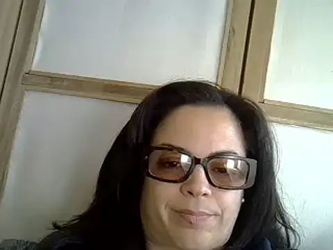 ITALIANASISIXX online show from March 6, 2025, 2:51 pm