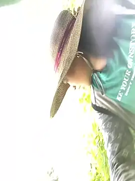 Lai005 online show from October 30, 2025, 4:11 am