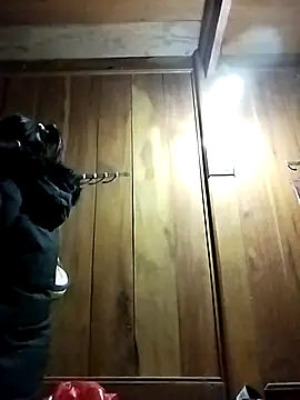 Lai005 online show from January 6, 2026, 2:21 pm