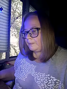 Snapshot of LillyWilly chatting on October 1, 2025, 9:47 am LillyWilly online show from October 1, 2025, 9:47 am