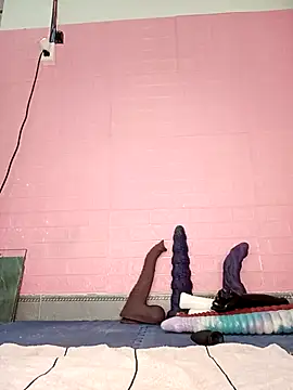 Rose 194 online show from November 25, 2025, 4:02 am