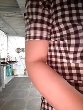 Snapshot of Rosalind_xxx chatting on October 4, 2025, 11:50 pm Rosalind xxx online show from October 4, 2025, 11:50 pm