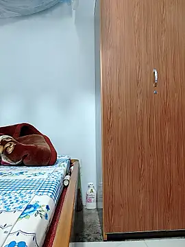 Snapshot of Rosalind_xxx chatting on November 27, 2025, 3:40 am Rosalind xxx online show from November 27, 2025, 3:40 am