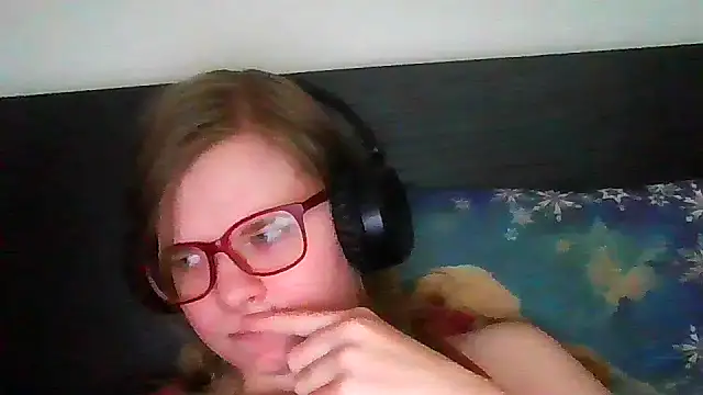 Moonolighta online show from September 23, 2025, 9:49 am