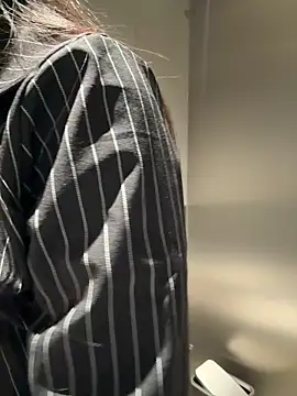 jiajia L online show from March 23, 2026, 9:20 am