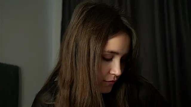 EthalFlowers online show from September 22, 2025, 12:27 am