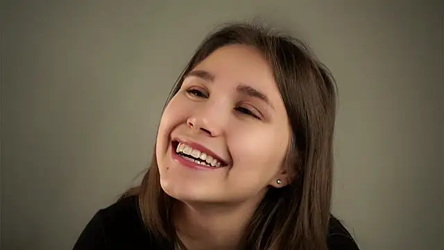 EthalFlowers online show from September 29, 2025, 1:12 am