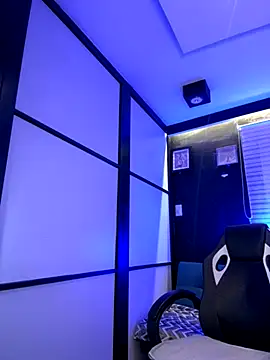 Brycce santos online show from November 11, 2025, 3:51 pm