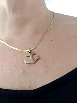 maturexxxnaughty online show from September 25, 2025, 2:12 pm