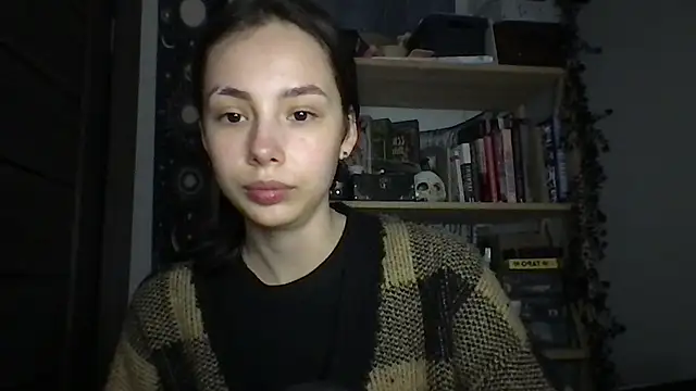 Yuna5343 online show from March 18, 2026, 8:32 pm