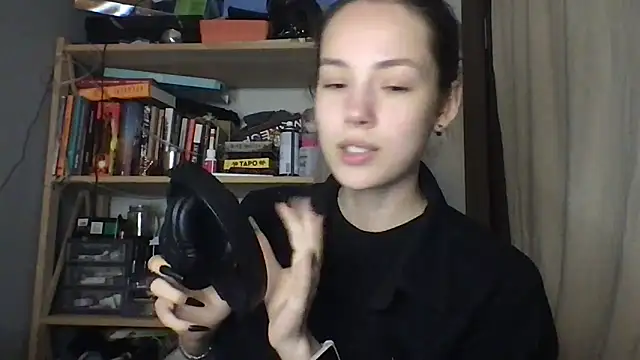 Yuna5343 online show from December 15, 2025, 8:14 pm