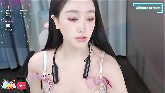 Snapshot of LINLIN-2025 chatting on October 29, 2025, 2:16 pm LINLIN-2025 online show from October 29, 2025, 2:16 pm