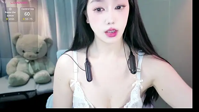 Snapshot of LINLIN-2025 chatting on September 9, 2025, 3:10 pm LINLIN-2025 online show from September 9, 2025, 3:10 pm