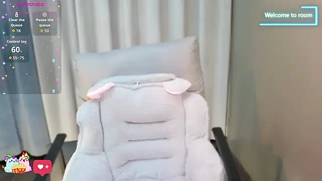 Snapshot of LINLIN-2025 chatting on November 14, 2025, 2:10 pm LINLIN-2025 online show from November 14, 2025, 2:10 pm