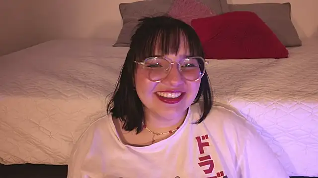 Gaby99  online show from October 23, 2025, 12:15 pm