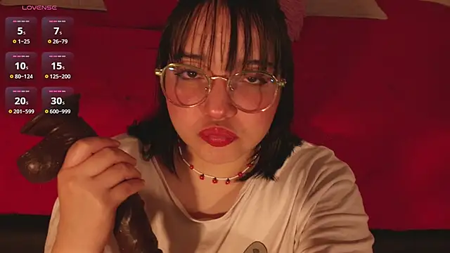 Gaby99  online show from November 19, 2025, 8:36 am