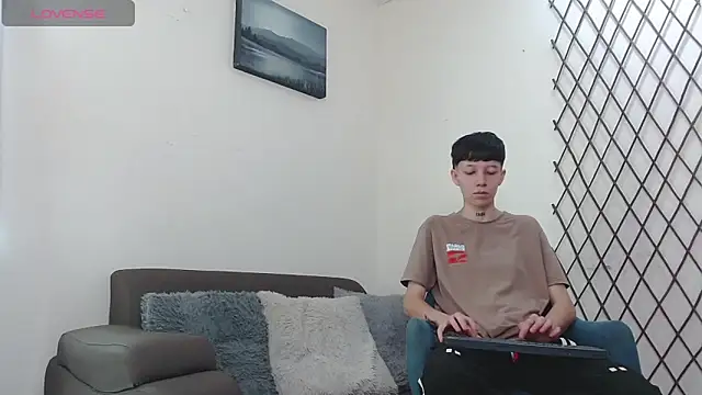 Snapshot of LiamBrown09 chatting on February 23, 2026, 7:36 pm LiamBrown09 online show from February 23, 2026, 7:36 pm