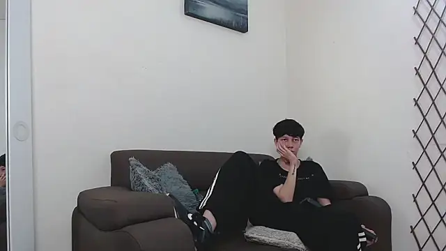 Snapshot of LiamBrown09 chatting on February 21, 2026, 3:36 pm LiamBrown09 online show from February 21, 2026, 3:36 pm